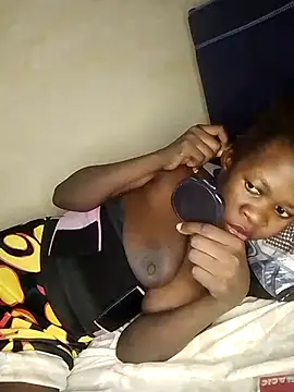Snapshot of africanpussy22 chatting on July 10, 2026, 8:47 am africanpussy22 online show from July 10, 2026, 8:47 am