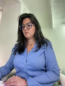 SWEETLILY18 online show from March 11, 2025, 9:37 pm