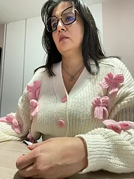 SWEETLILY18 online show from March 7, 2025, 11:18 am