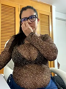 SWEETLILY18 online show from October 23, 2025, 10:19 pm