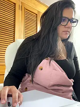 SWEETLILY18 online show from October 7, 2025, 10:44 pm