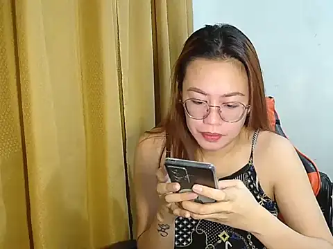 crizzybel online show from November 27, 2025, 7:14 pm