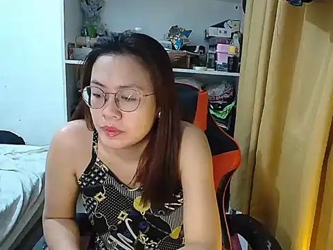 crizzybel online show from May 6, 2026, 8:24 pm