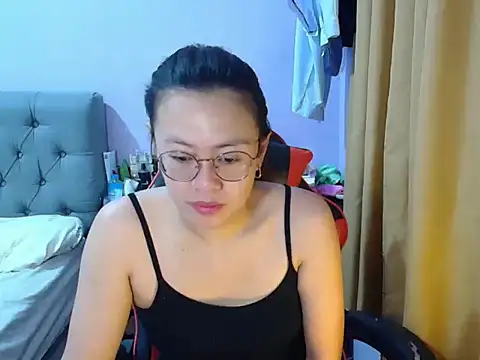 crizzybel online show from June 11, 2026, 8:17 pm
