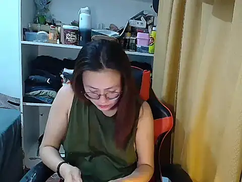 crizzybel online show from April 30, 2026, 8:57 pm