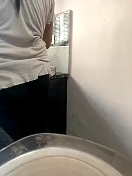 Zoya Varma004 online show from September 16, 2025, 2:23 am