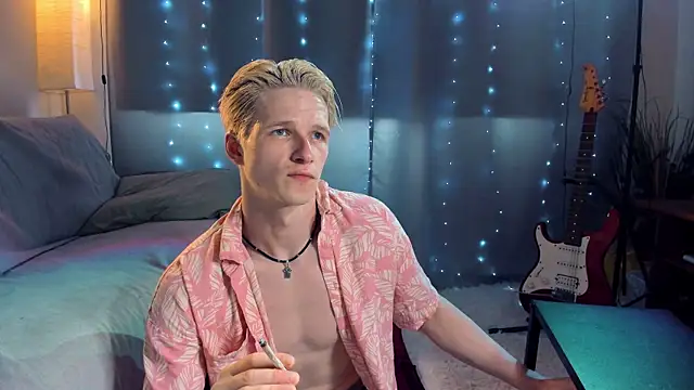 Breston Sweet online show from July 28, 2026, 3:03 am