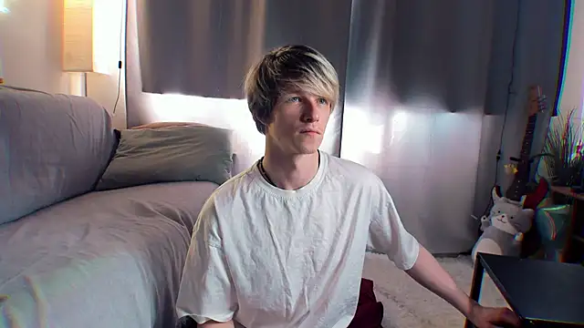 Snapshot of Breston_Sweet chatting on June 2, 2026, 2:28 pm Breston Sweet online show from June 2, 2026, 2:28 pm