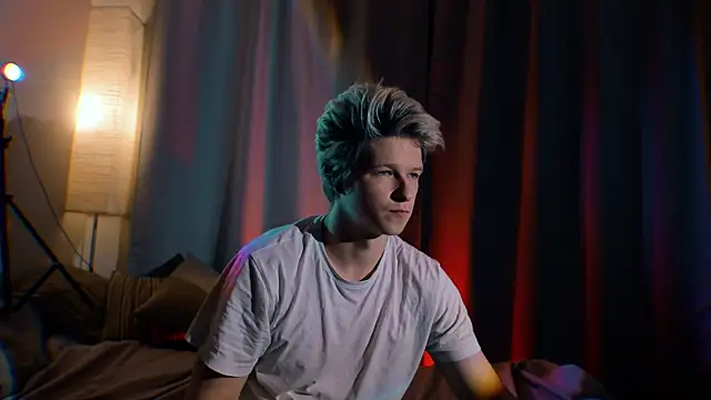 Breston Sweet online show from September 25, 2025, 10:27 pm