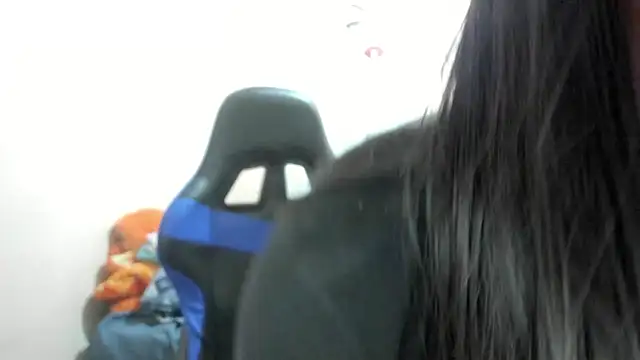 Leylafourniert online show from March 22, 2025, 8:37 pm