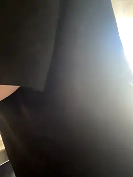 Mira Xo  online show from September 23, 2025, 6:20 am