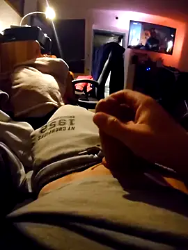 Snapshot of anonymus9006 chatting on November 13, 2025, 5:28 pm anonymus9006 online show from November 13, 2025, 5:28 pm