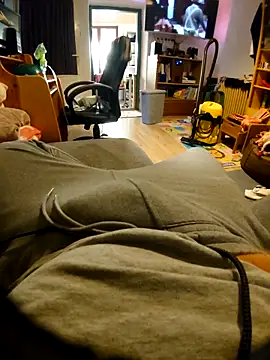 anonymus9006 online show from April 28, 2026, 3:05 pm