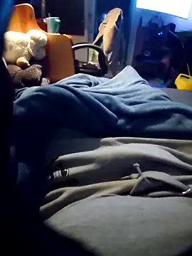 Snapshot of anonymus9006 chatting on February 3, 2026, 4:01 pm anonymus9006 online show from February 3, 2026, 4:01 pm