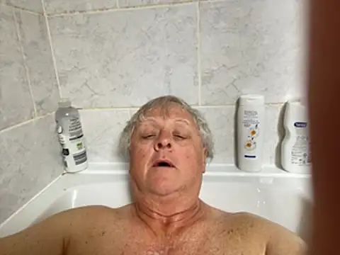 bigbadjon69 online show from May 5, 2026, 11:35 am
