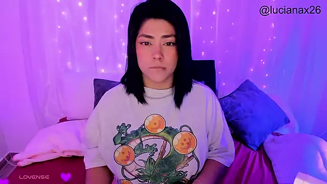 lucy26  online show from November 9, 2025, 3:21 am