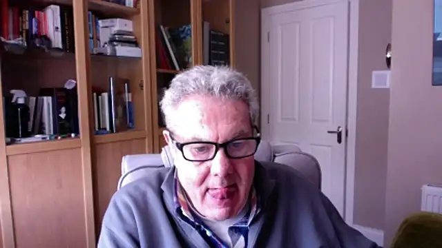 Snapshot of Oldpistolpete chatting on February 28, 2026, 2:39 pm Oldpistolpete online show from February 28, 2026, 2:39 pm