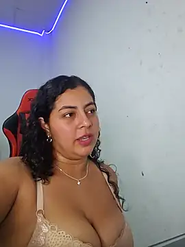 Mary pinkish online show from February 3, 2025, 11:47 pm