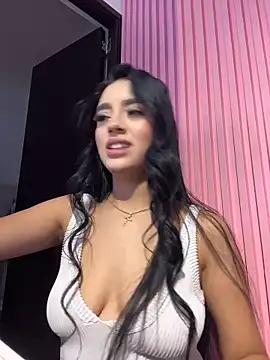 Victoria adaams online show from November 8, 2025, 8:56 pm