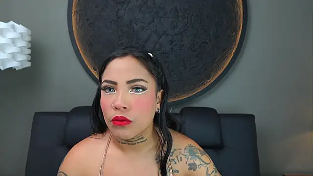 Snapshot of miss_vaiolette chatting on October 3, 2025, 11:01 am miss vaiolette online show from October 3, 2025, 11:01 am