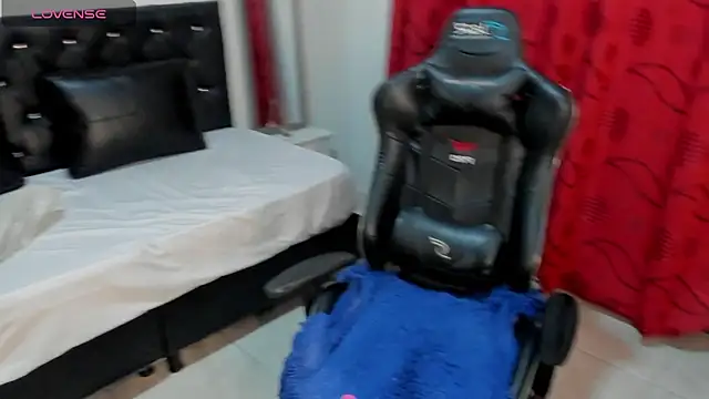 Bianka olivetto021 online show from March 23, 2025, 1:20 am