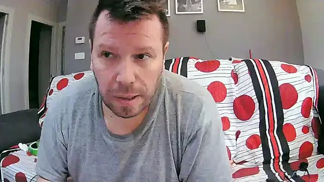 txan9876 online show from November 23, 2025, 10:58 am