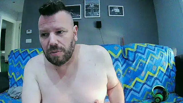 txan9876 online show from October 16, 2025, 2:36 pm