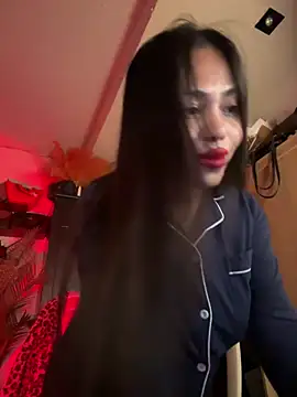 Snapshot of BigDominaMia chatting on June 27, 2026, 10:54 am BigDominaMia online show from June 27, 2026, 10:54 am