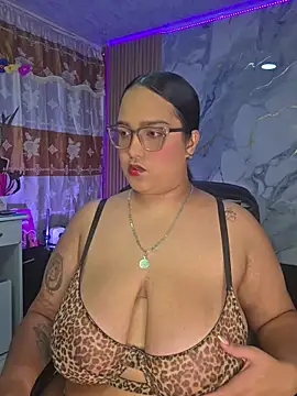 Teffy  xxx online show from June 22, 2026, 11:24 pm