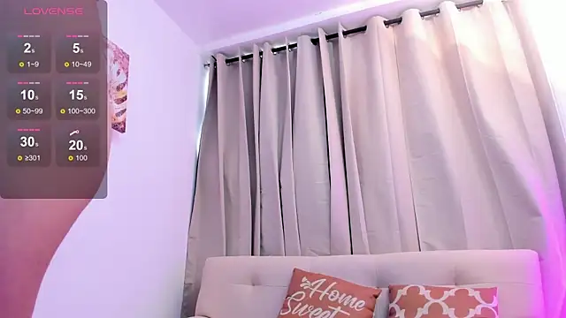 SALOME F0X  online show from February 9, 2026, 8:18 pm