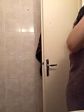 callmelouve online show from January 7, 2026, 4:45 pm