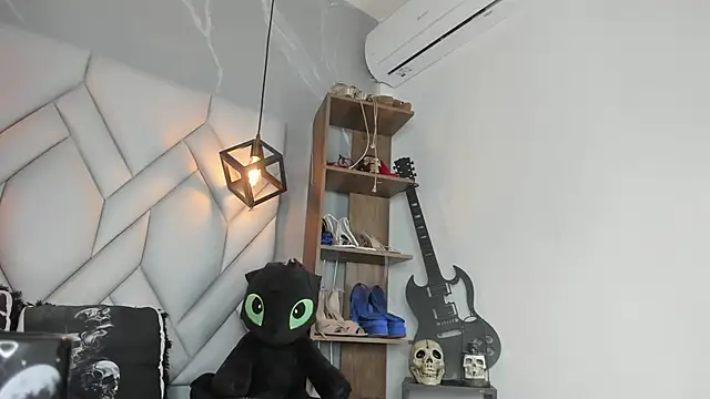 MirandaHaguen online show from March 22, 2025, 3:52 am