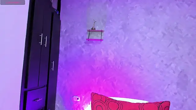 Bellagh1 online show from September 25, 2025, 6:14 pm