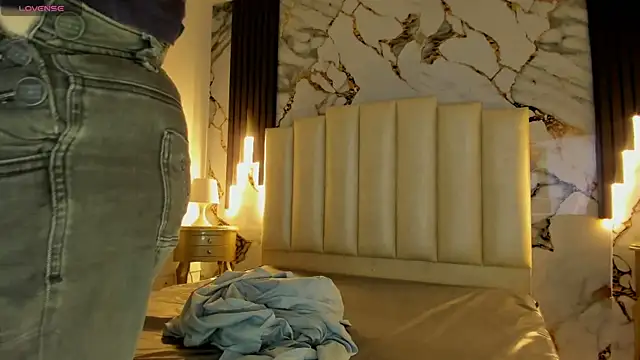 mollieblue69 online show from September 14, 2025, 12:49 pm