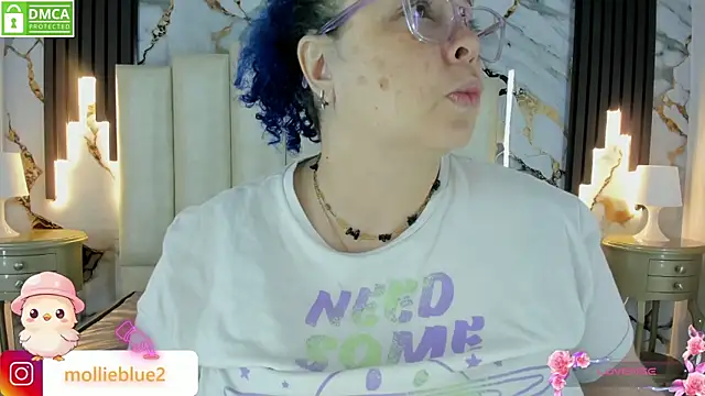 mollieblue69 online show from September 24, 2025, 12:55 pm