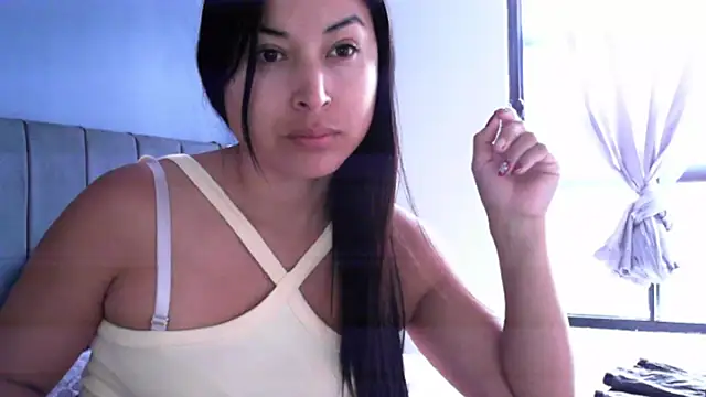 Sweet-Angie online show from June 6, 2026, 2:55 pm