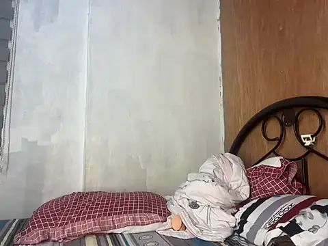Snapshot of asian-doll chatting on June 17, 2026, 2:44 am asian-doll online show from June 17, 2026, 2:44 am