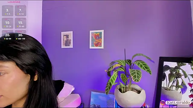 katt giraldo1 online show from September 21, 2025, 4:34 pm