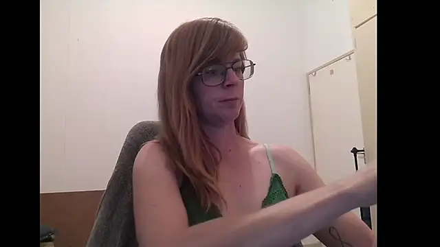 SavannaGirly online show from June 14, 2026, 1:12 pm