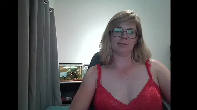 SavannaGirly online show from March 7, 2025, 5:49 pm