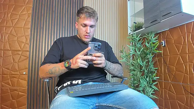 keane lee online show from March 14, 2025, 8:17 pm