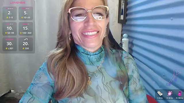 Chayla Ruiz online show from June 8, 2026, 1:55 pm