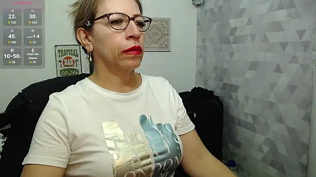 Chayla Ruiz online show from September 23, 2025, 11:34 pm