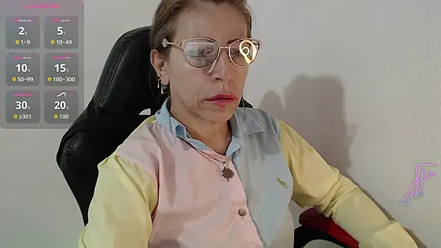 Chayla Ruiz online show from June 25, 2026, 10:20 am