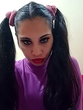 molymeneses online show from May 18, 2026, 5:51 pm