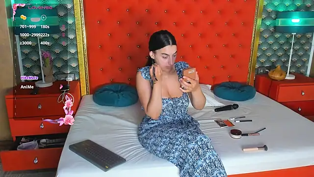 VallerieJones online show from July 7, 2026, 8:34 pm