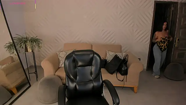 Snapshot of KateSunder chatting on June 19, 2026, 9:59 am KateSunder online show from June 19, 2026, 9:59 am