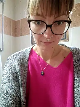 MissMialicious online show from February 9, 2025, 7:48 am