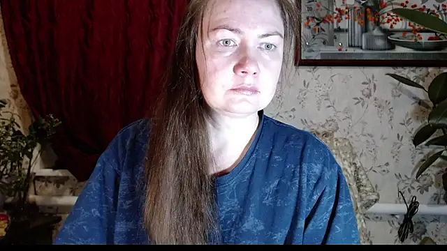 Snapshot of EmilyDoth chatting on February 26, 2026, 12:49 pm EmilyDoth online show from February 26, 2026, 12:49 pm