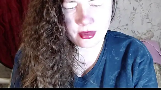 Snapshot of EmilyDoth chatting on March 27, 2026, 3:57 pm EmilyDoth online show from March 27, 2026, 3:57 pm